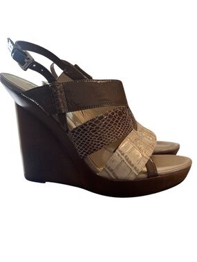 MICHAEL Michael Kors Wedge Sandals Embossed Leather Combo Size 81/2 Animal Print